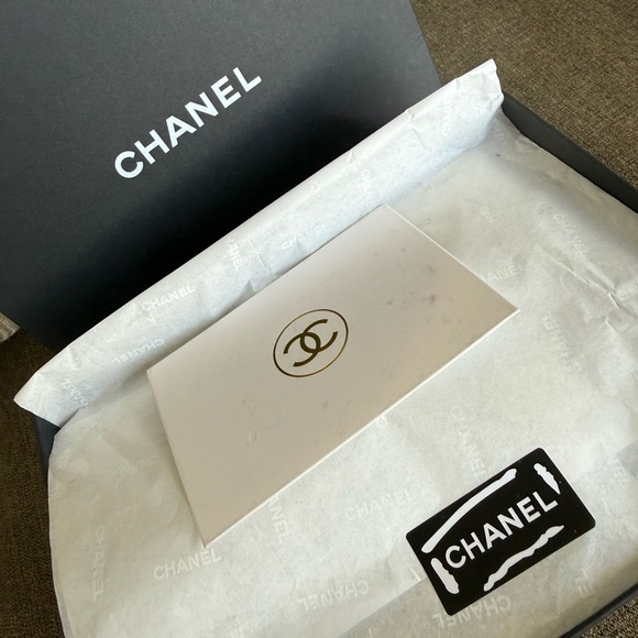 Chanel Black and Gold Mesh Half Moon Shoulder Bag NWT - Picture 8 of 8